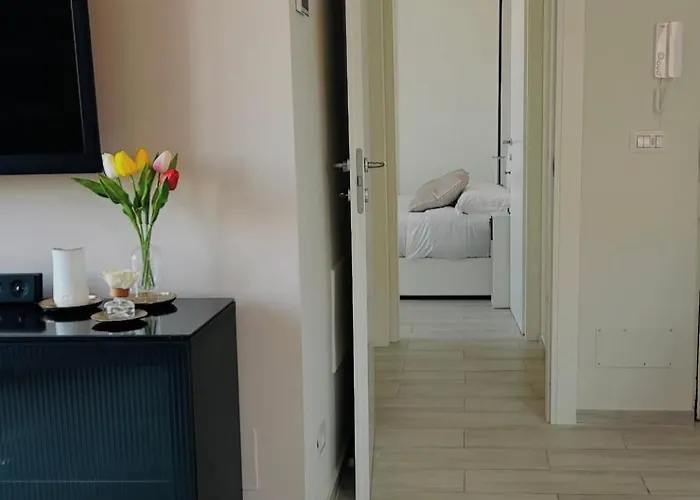 Enzo House Apartment Rom